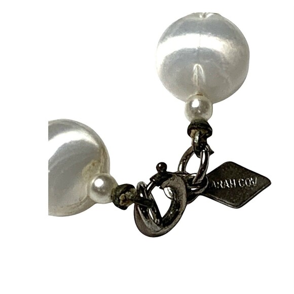 Vtg Sarah Coventry Necklace 36" White Satan Bead Cat's Eye Single Strand Signed - Picture 9 of 9